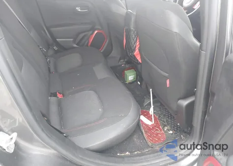 2016 Jeep Renegade Trailhawk z USA, uszkodzony, nr VIN ZACCJBCT5GPD40132